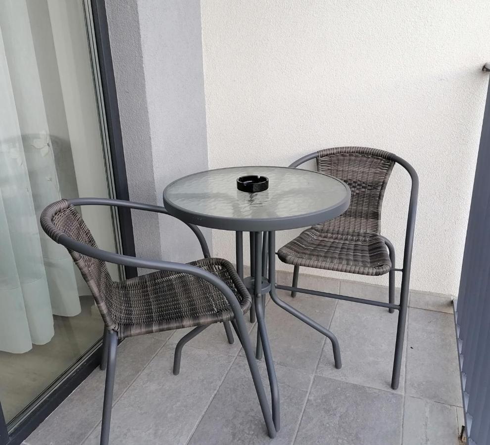 Apartament Nyx Флорешть Екстер'єр фото
